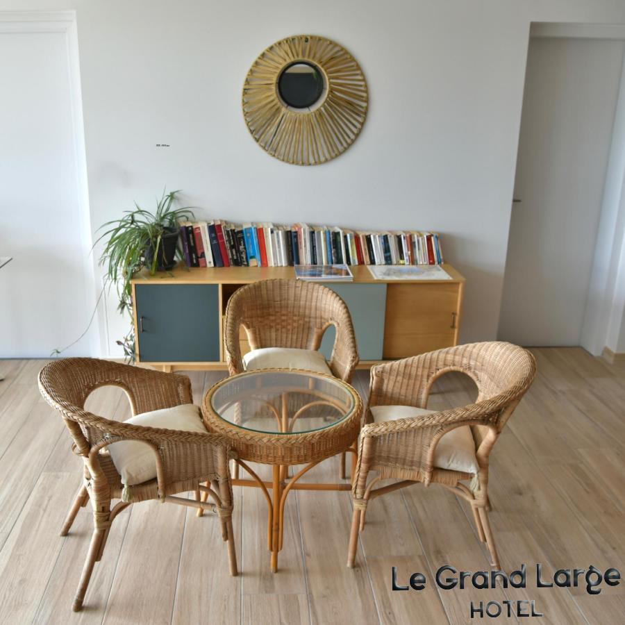 Hotel Le Grand Large Gruissan Exterior photo